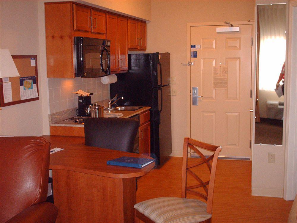 Candlewood Suites Warner Robins By Ihg Oda fotoğraf